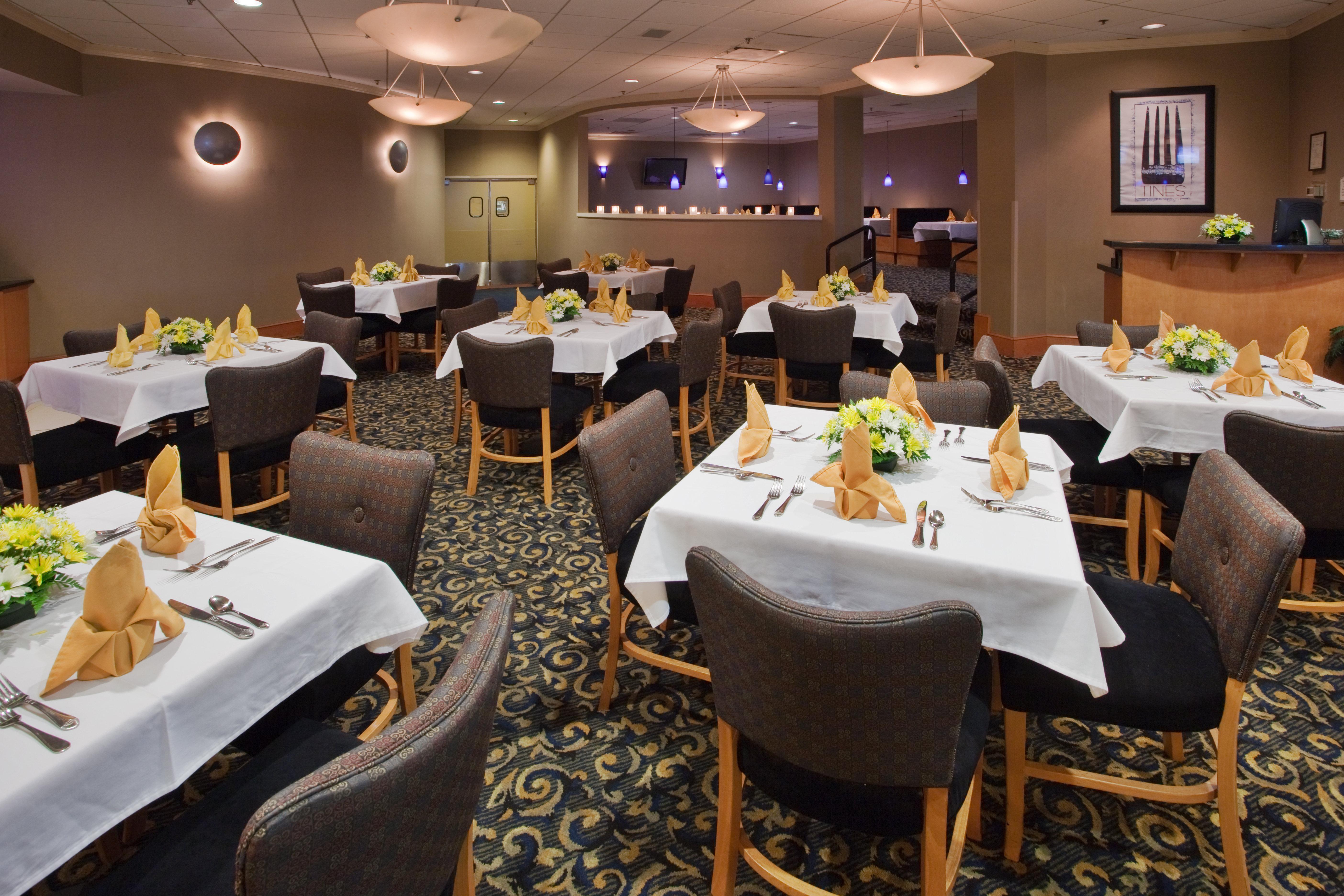 Crowne Plaza Hotel Virginia Beach-Norfolk By Ihg Exterior photo